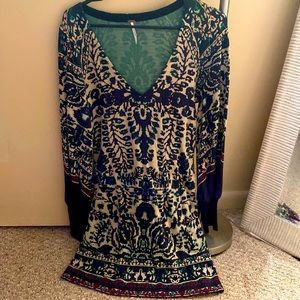 Free People Long Sleeve Mid Dress. Never Worn. Tags on!!